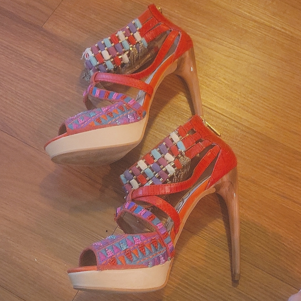 Shoes - Picture 4 of 4